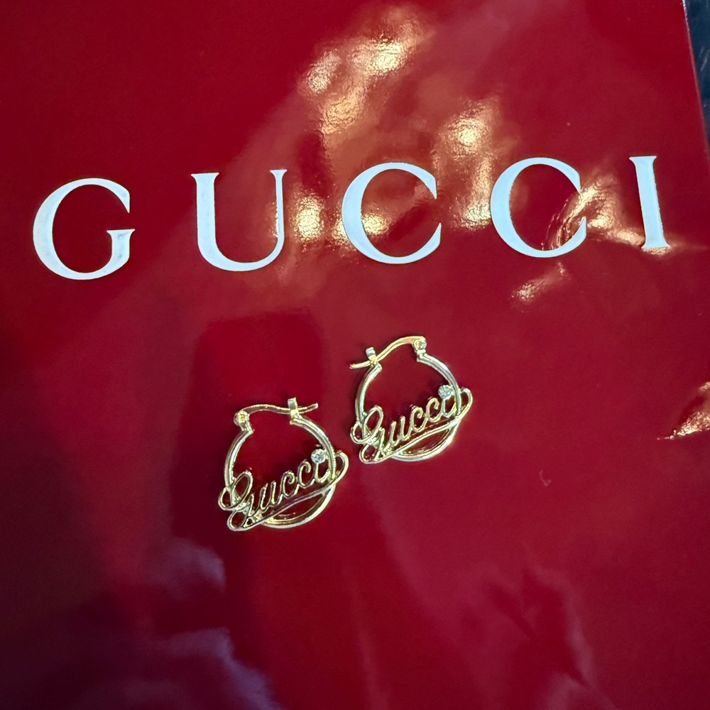 Stunning Gucci Gold filled Hoop Earrings w/ swarofski Diamond - Picture 5 of 7